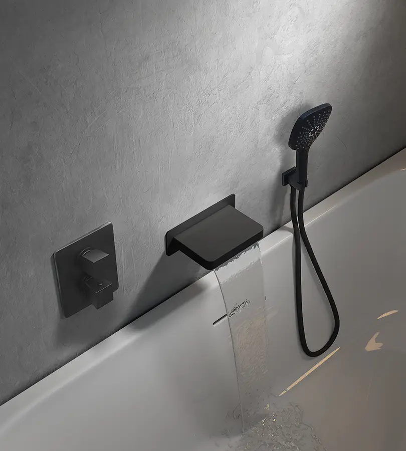 photo Ensemble bain douche thermostatique encastré carré Ruby noir mat